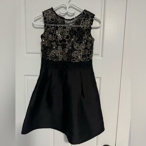 Gorgeous girls party dress size 12 (M/L)